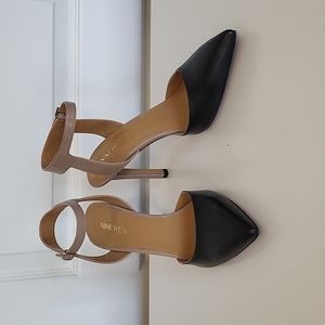 Nine West Capricious size 8 M heels in black & taupe